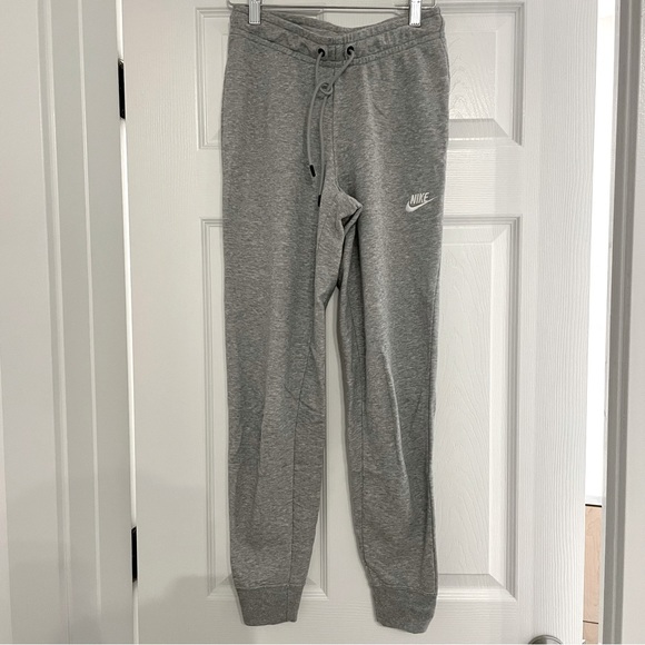 Nike Essentials Grey Sweatsuit - Picture 5 of 7